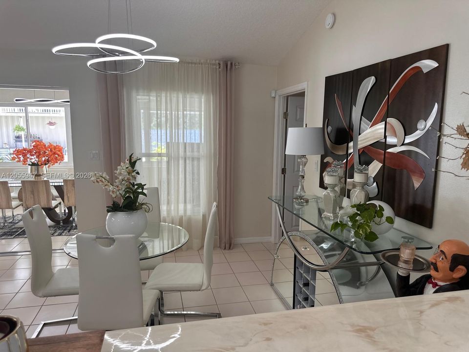 For Sale: $400,000 (3 beds, 2 baths, 2074 Square Feet)