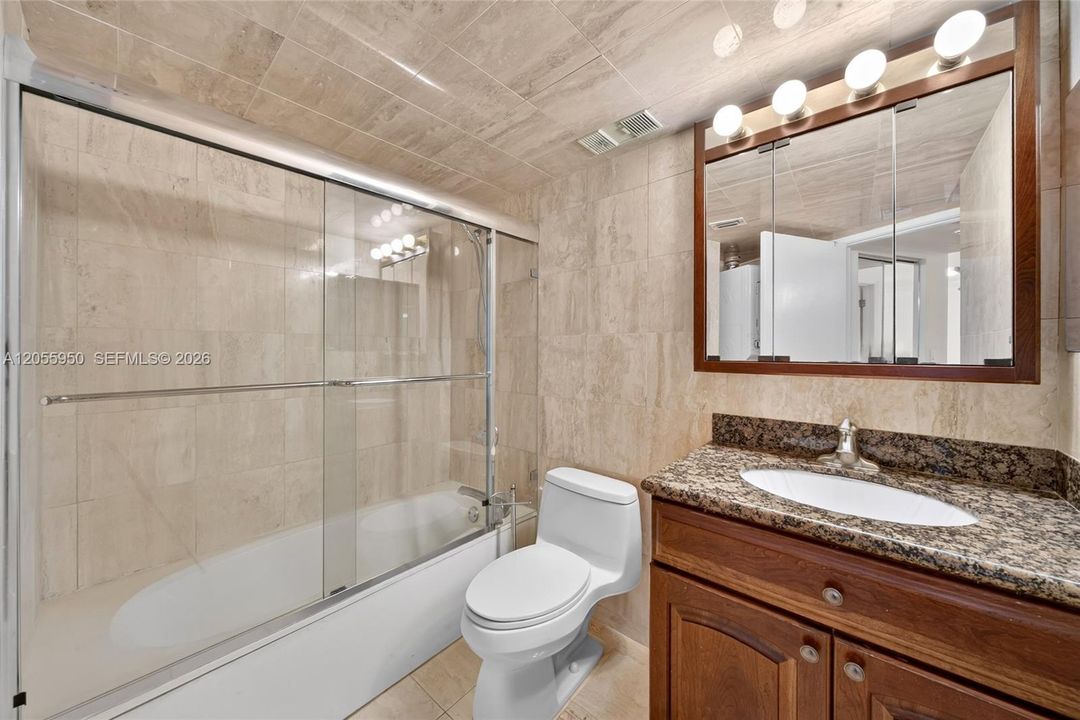 For Sale: $339,000 (2 beds, 2 baths, 1091 Square Feet)