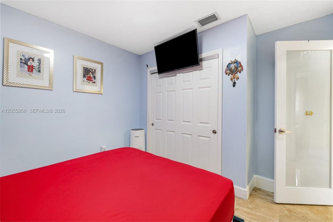 En Venta: $540,000 (3 camas, 2 baños, 1405 Pies cuadrados)