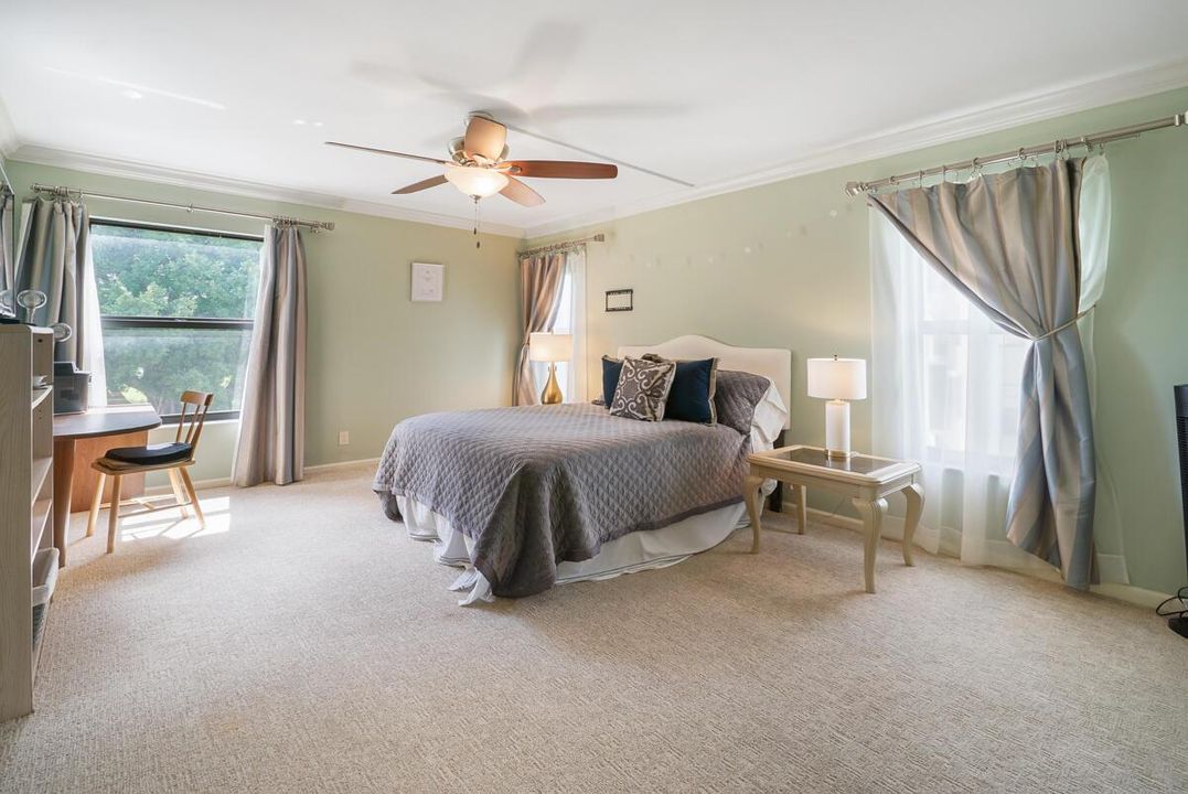 Guest bedroom 1