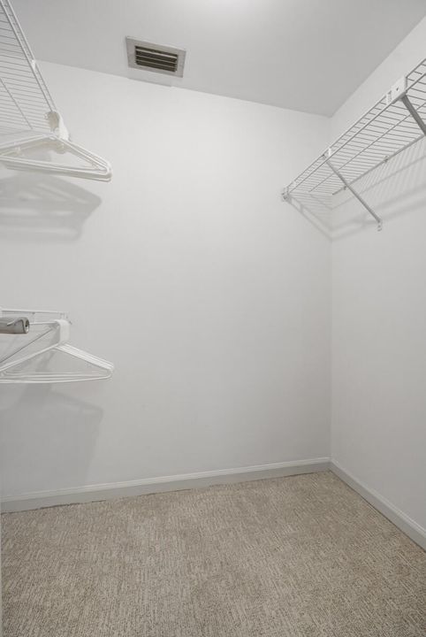 Walkin closets