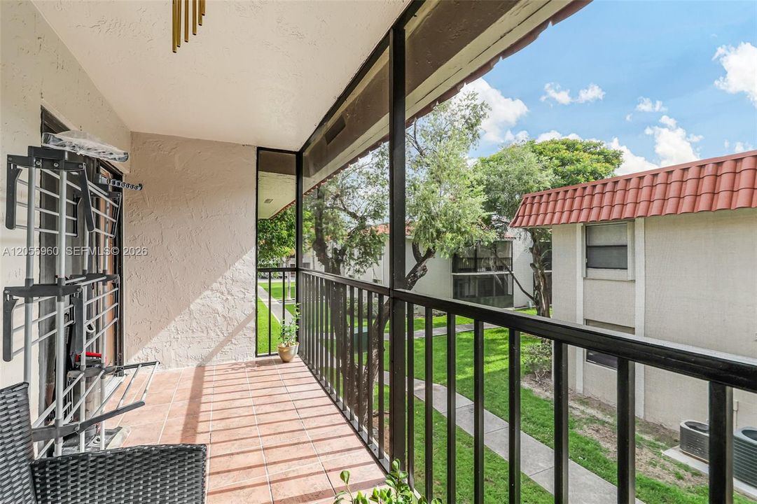 En Venta: $310,000 (3 camas, 2 baños, 1093 Pies cuadrados)