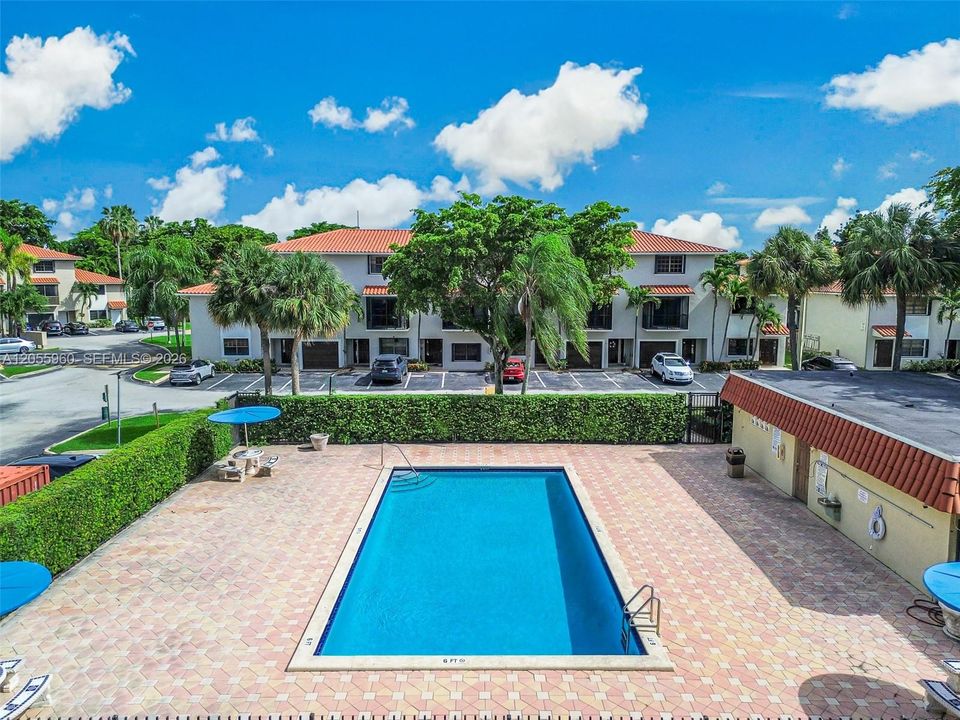 En Venta: $310,000 (3 camas, 2 baños, 1093 Pies cuadrados)