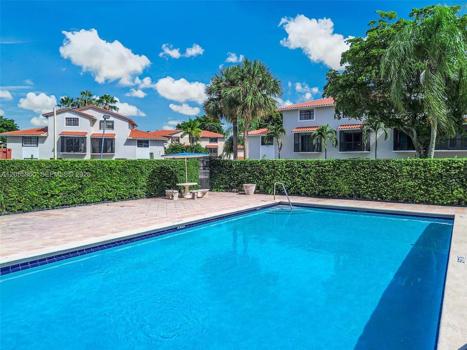 En Venta: $310,000 (3 camas, 2 baños, 1093 Pies cuadrados)