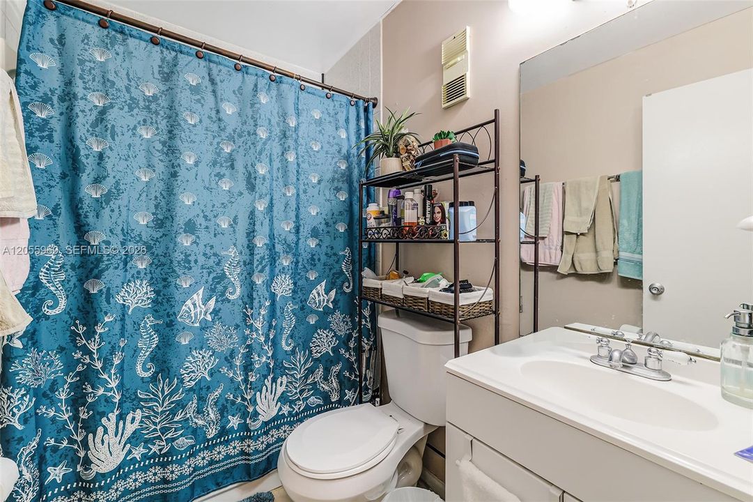 En Venta: $310,000 (3 camas, 2 baños, 1093 Pies cuadrados)