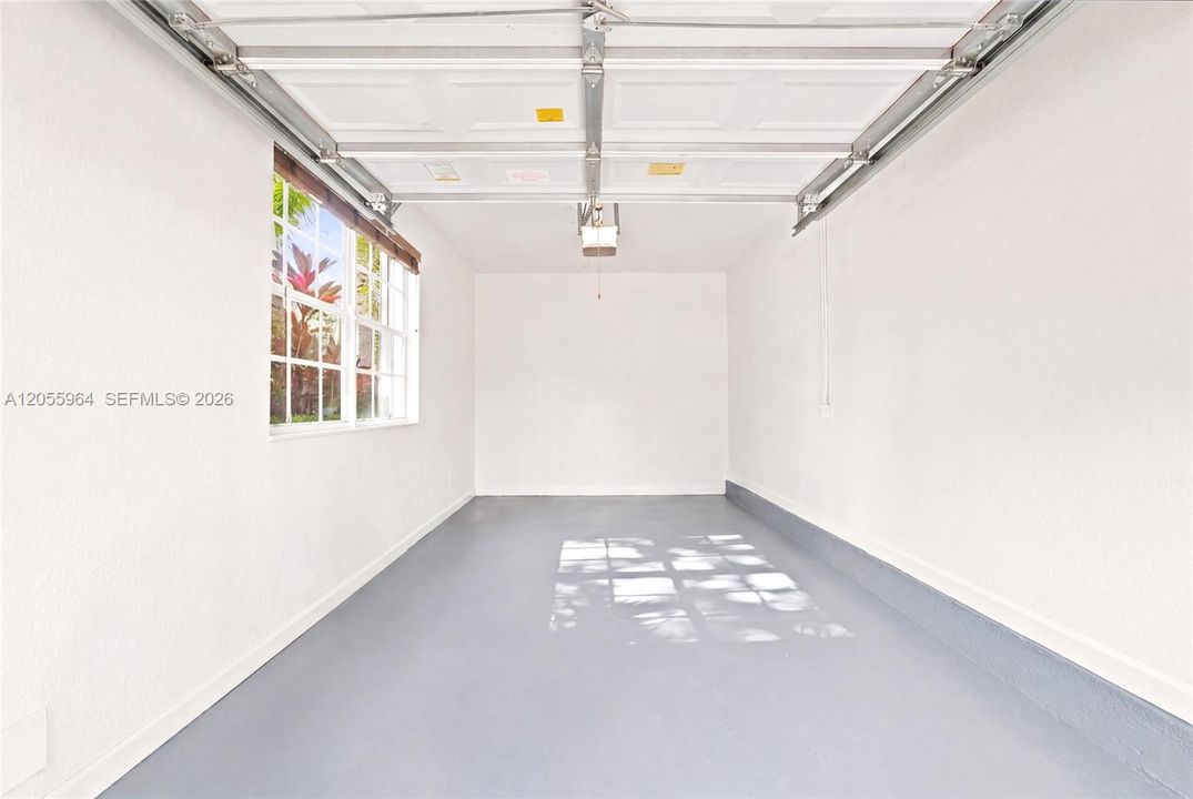 1-car garage
