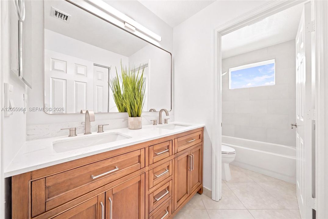 Second floor full bathroom