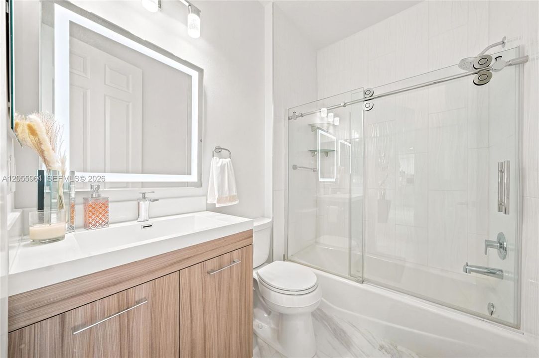 1st floor full bathroom