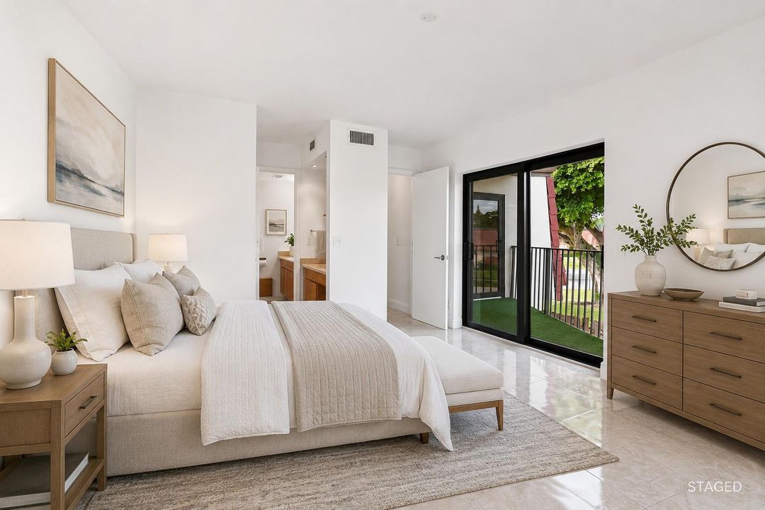 victoria_bedroom_staged_1536x1024