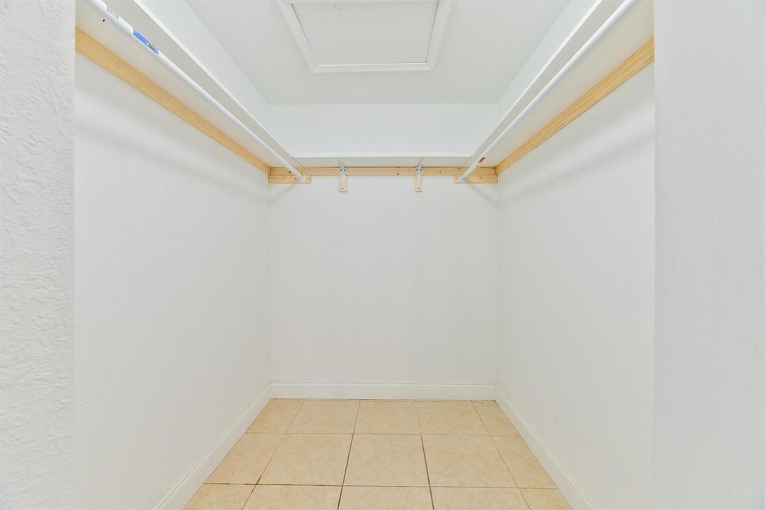 20260717 - 289 SW 3rd Ct - MR-18