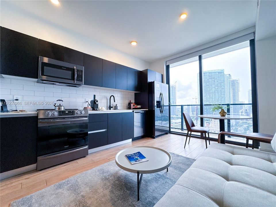 For Sale: $650,000 (0 beds, 1 baths, 442 Square Feet)