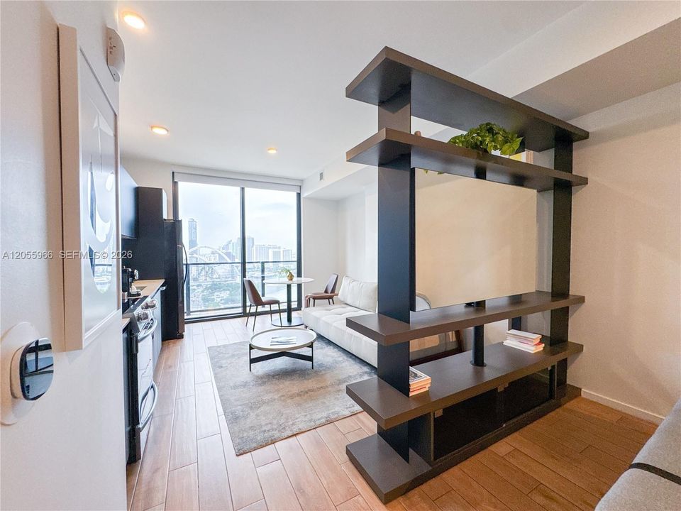 For Sale: $650,000 (0 beds, 1 baths, 442 Square Feet)