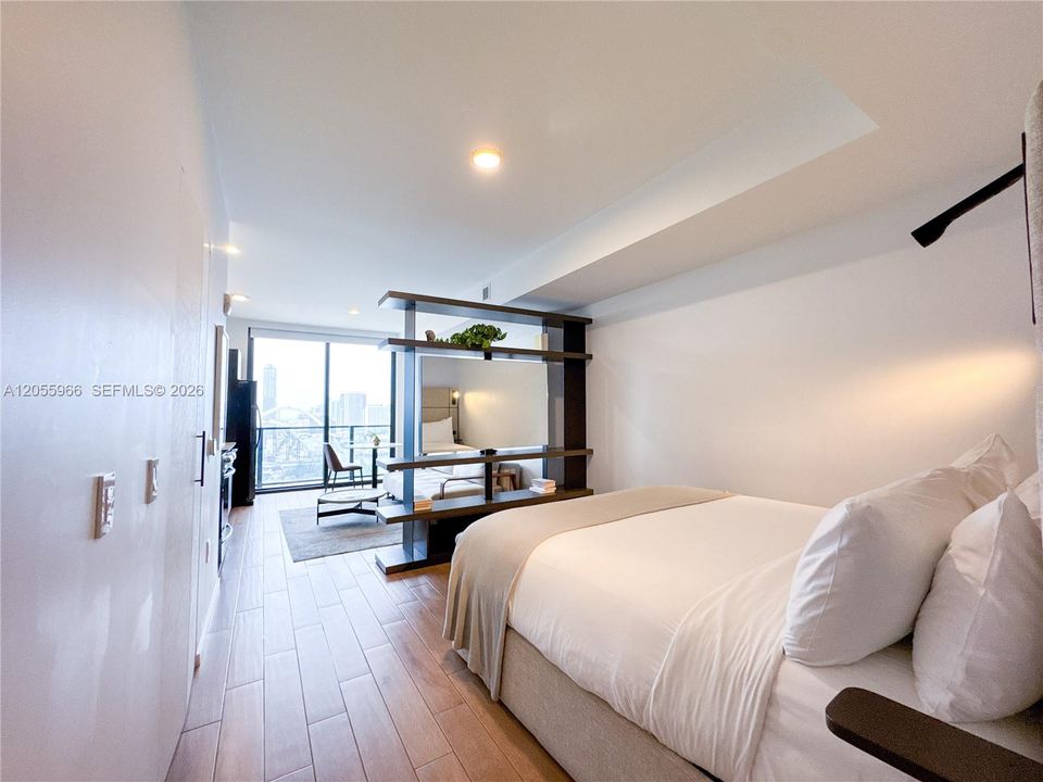 For Sale: $650,000 (0 beds, 1 baths, 442 Square Feet)