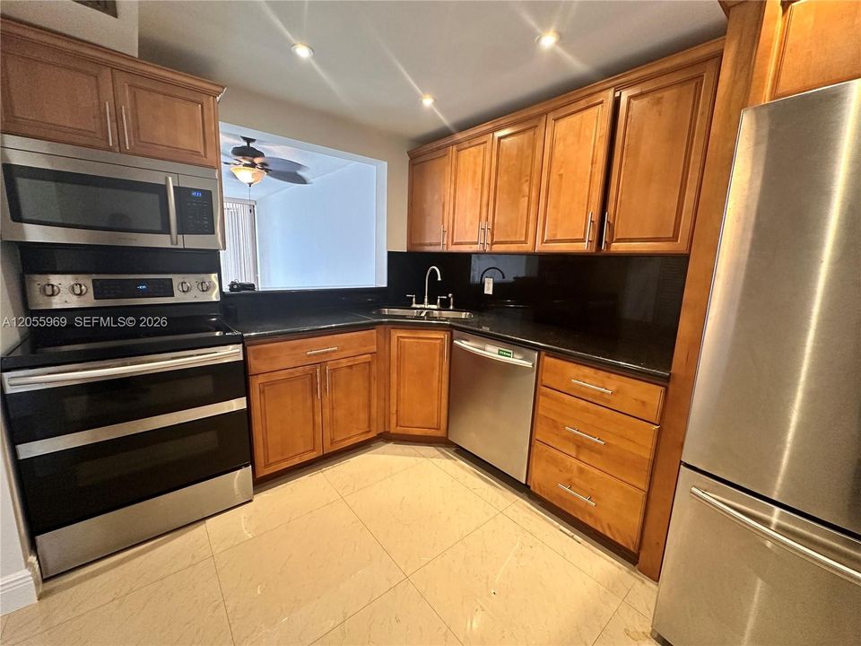 En Renta: $2,300 (2 camas, 2 baños, 936 Pies cuadrados)