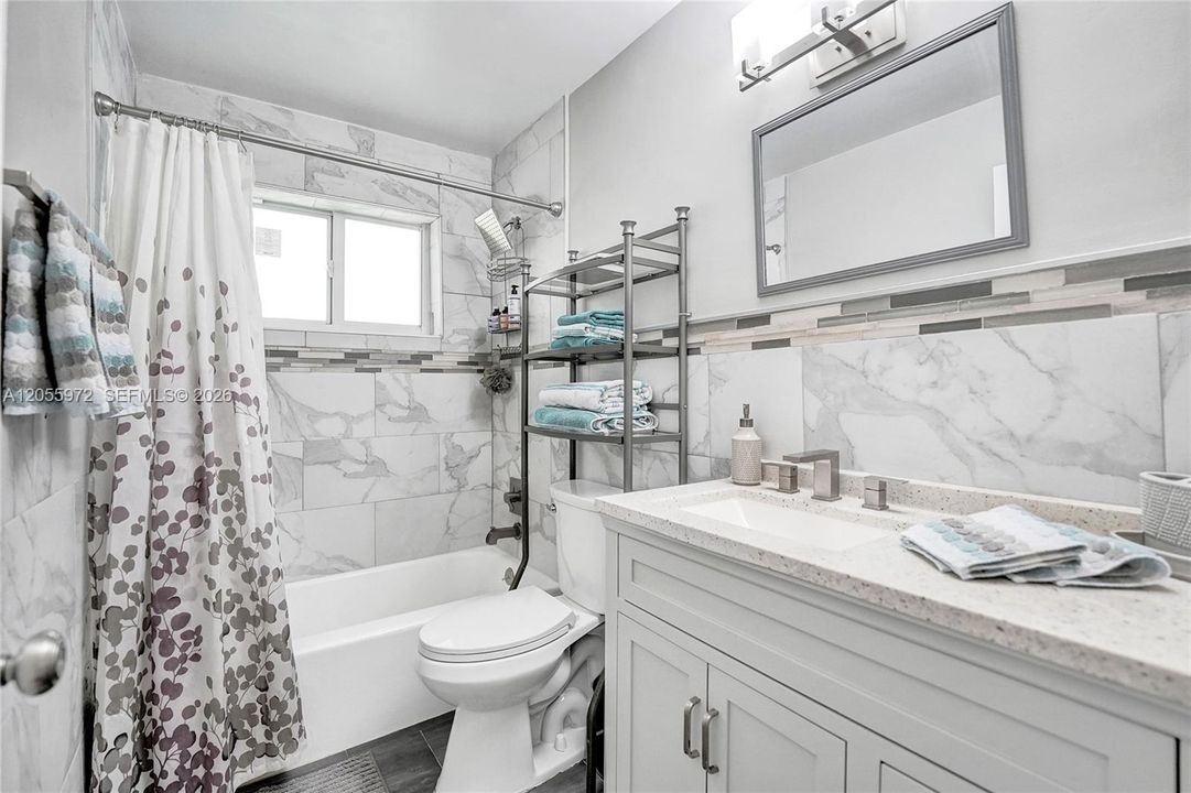 На продажу: $699,000 (3 спален, 2 ванн, 1794 Квадратных фут)