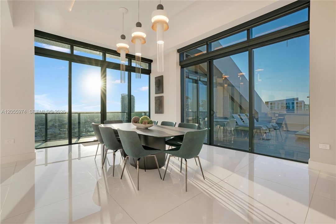 For Sale: $5,799,900 (4 beds, 4 baths, 3115 Square Feet)