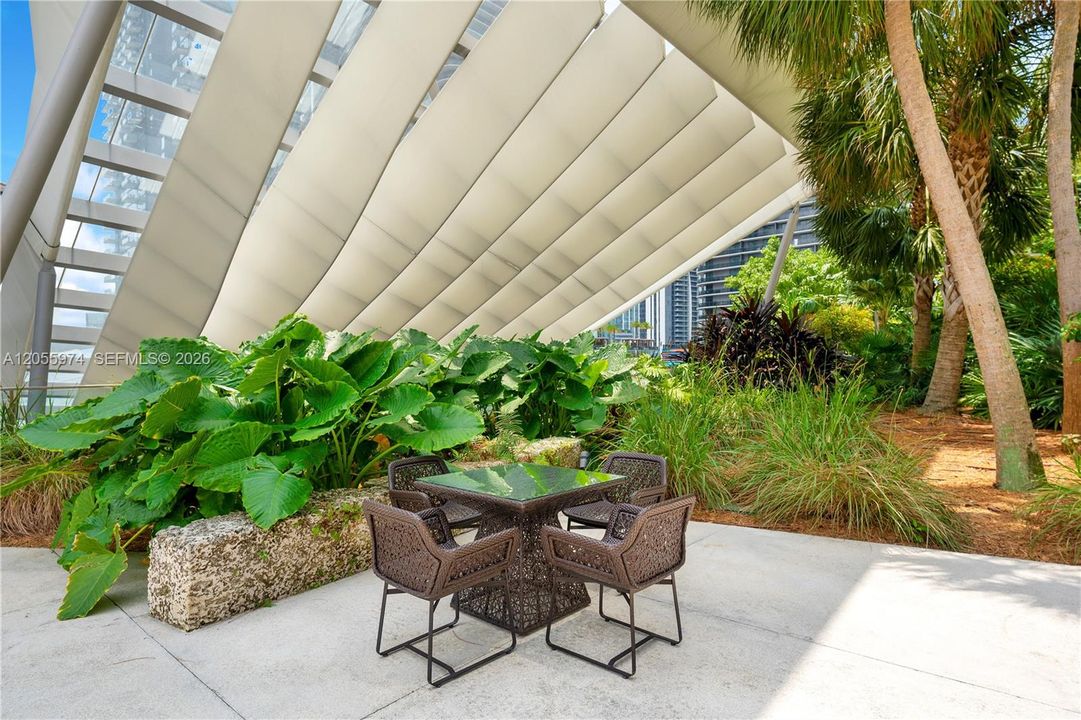 For Sale: $5,799,900 (4 beds, 4 baths, 3115 Square Feet)