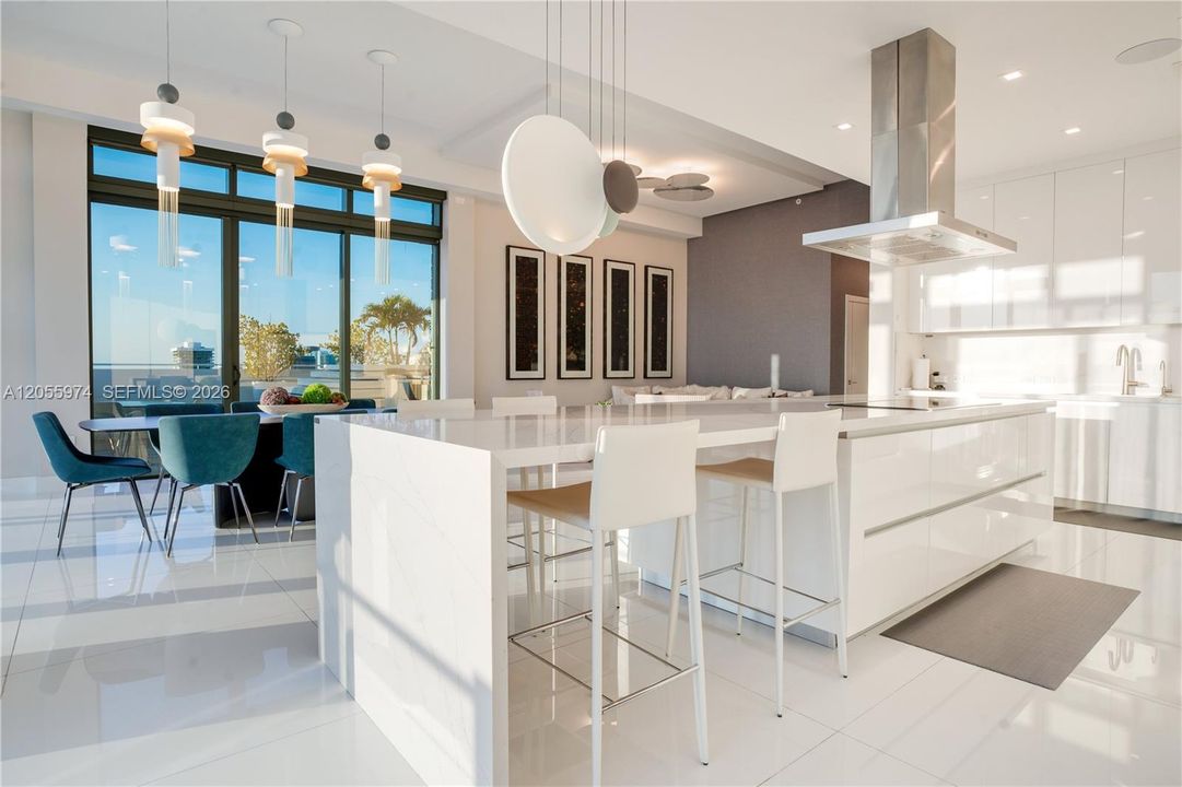 For Sale: $5,799,900 (4 beds, 4 baths, 3115 Square Feet)