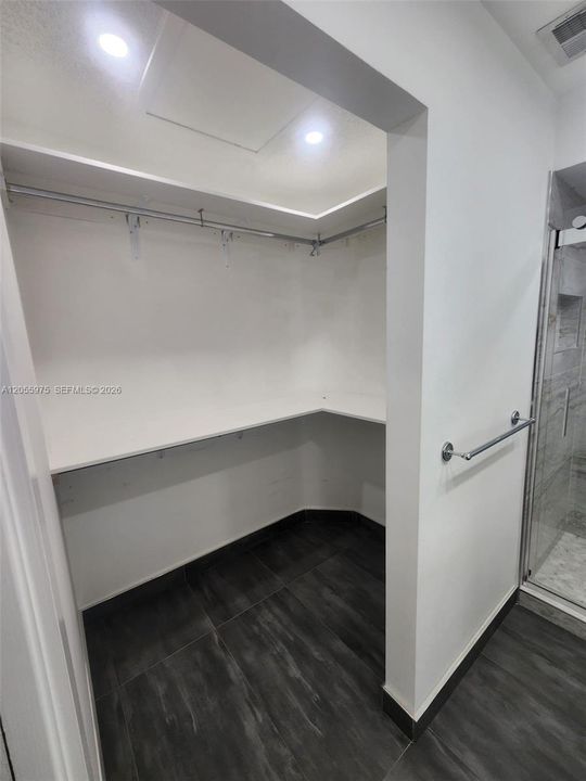 В аренду: $3,300 (3 спален, 2 ванн, 1115 Квадратных фут)
