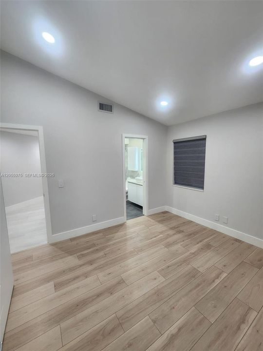 В аренду: $3,300 (3 спален, 2 ванн, 1115 Квадратных фут)