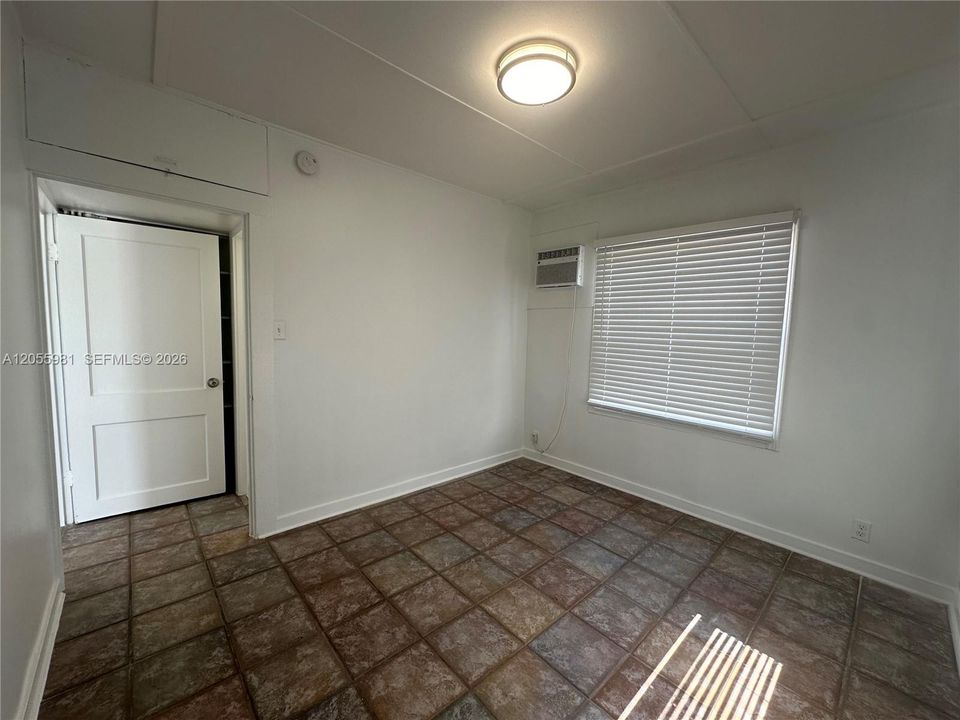 В аренду: $1,795 (1 спален, 1 ванн, 0 Квадратных фут)