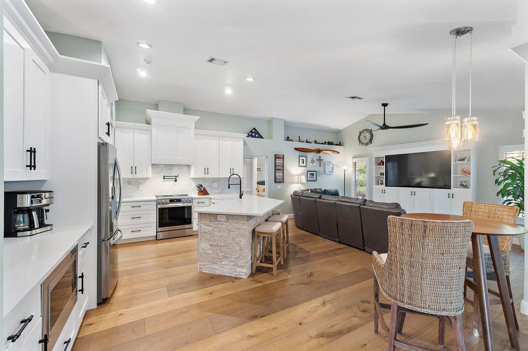 069-5211SWLandingCreekDr-PalmCity-SMALL