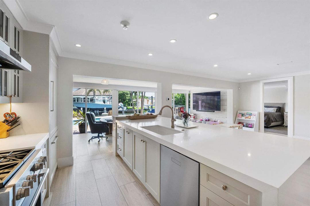 725 Ne 36th St_047
