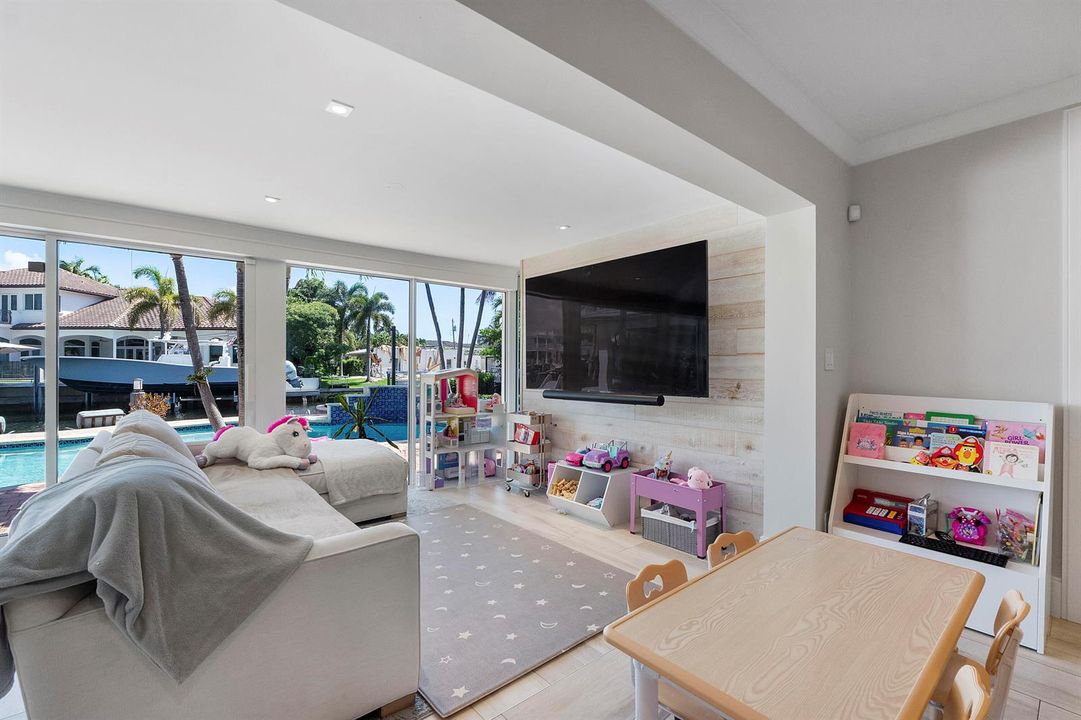 725 Ne 36th St_053
