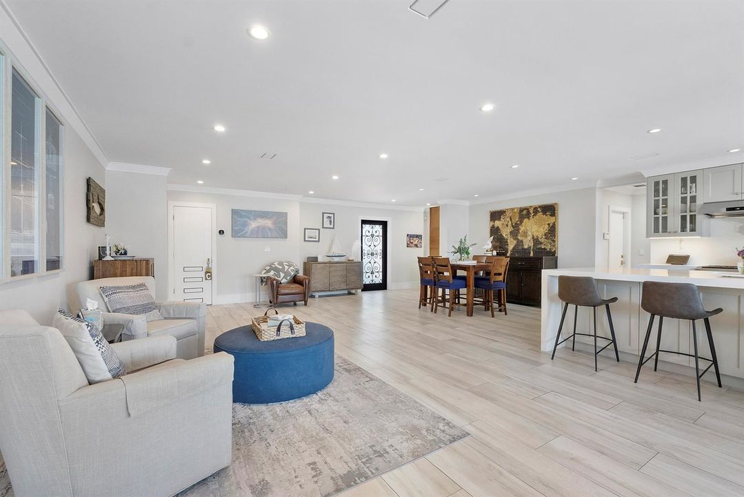 725 Ne 36th St_054
