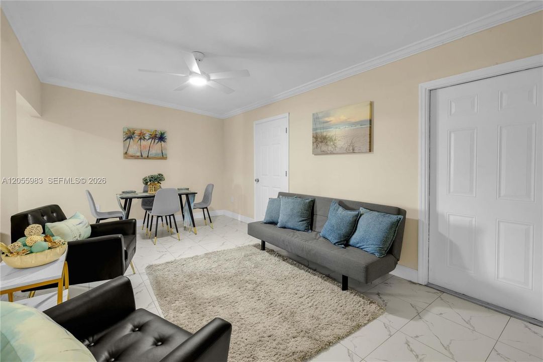 For Sale: $550,000 (5 beds, 3 baths, 1662 Square Feet)