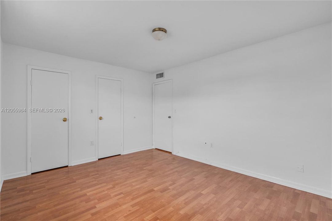 En Venta: $369,500 (2 camas, 2 baños, 1266 Pies cuadrados)