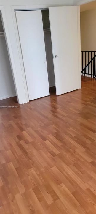 На продажу: $369,500 (2 спален, 2 ванн, 1266 Квадратных фут)