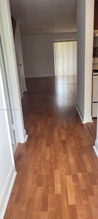 На продажу: $369,500 (2 спален, 2 ванн, 1266 Квадратных фут)