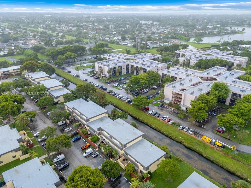 En Venta: $369,500 (2 camas, 2 baños, 1266 Pies cuadrados)