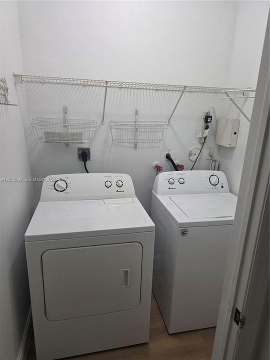 En Renta: $4,800 (5 camas, 3 baños, 2598 Pies cuadrados)