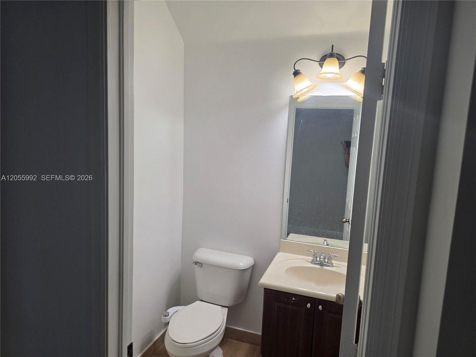 En Renta: $4,800 (5 camas, 3 baños, 2598 Pies cuadrados)