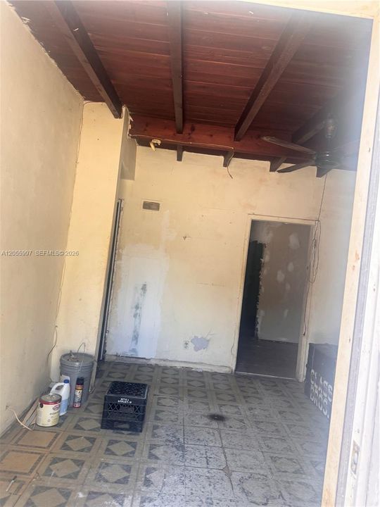 En Venta: $250,000 (2 camas, 1 baños, 550 Pies cuadrados)