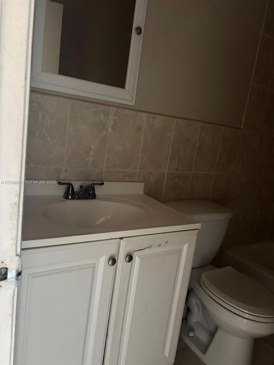 En Renta: $2,650 (3 camas, 2 baños, 1680 Pies cuadrados)