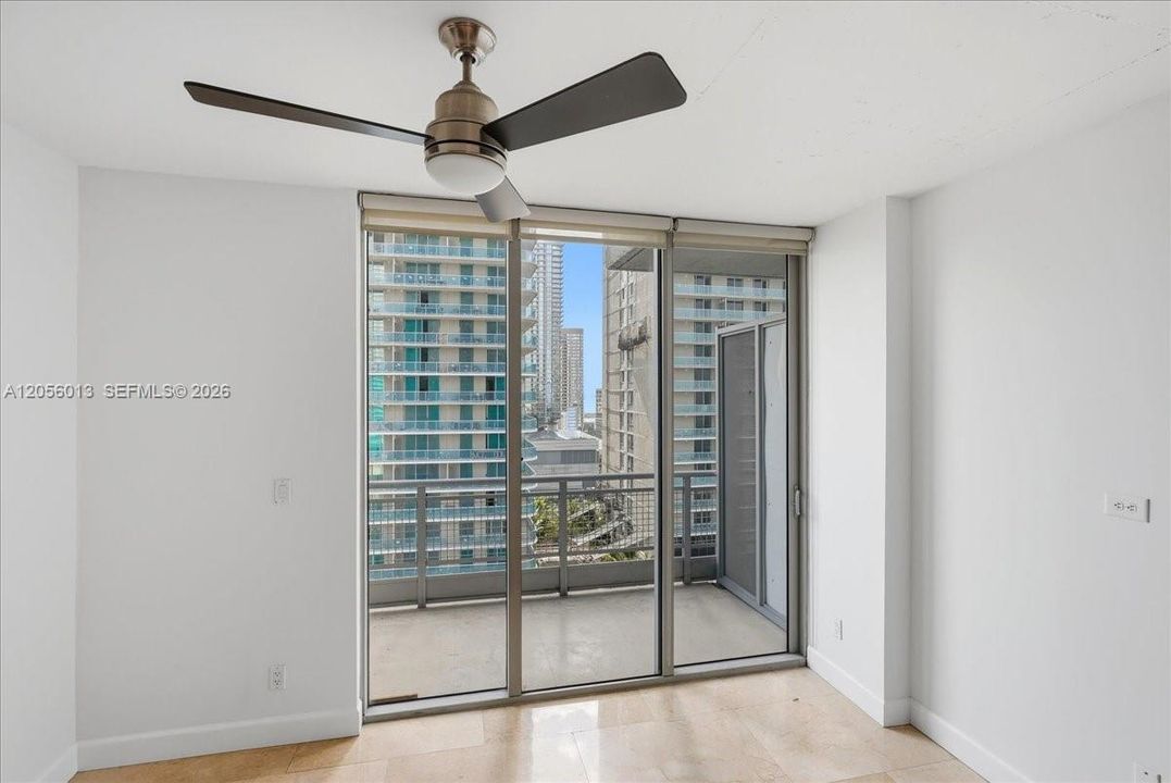 For Rent: $3,200 (1 beds, 1 baths, 868 Square Feet)