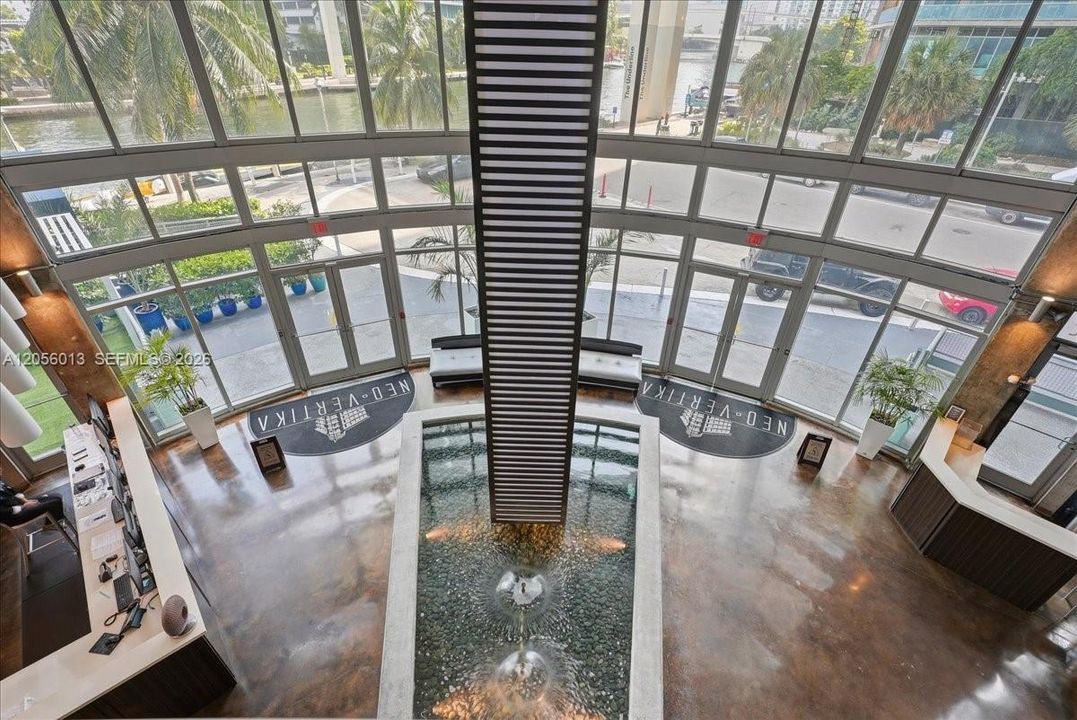 For Rent: $3,200 (1 beds, 1 baths, 868 Square Feet)