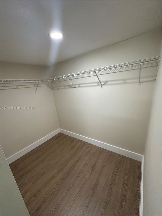 В аренду: $2,800 (3 спален, 2 ванн, 1280 Квадратных фут)
