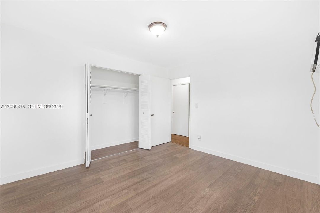 For Rent: $1,650 (1 beds, 1 baths, 680 Square Feet)