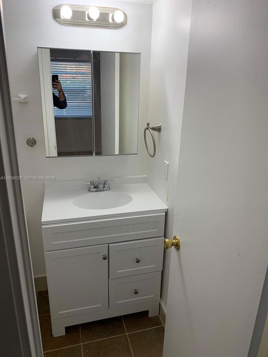 For Rent: $1,890 (2 beds, 2 baths, 825 Square Feet)