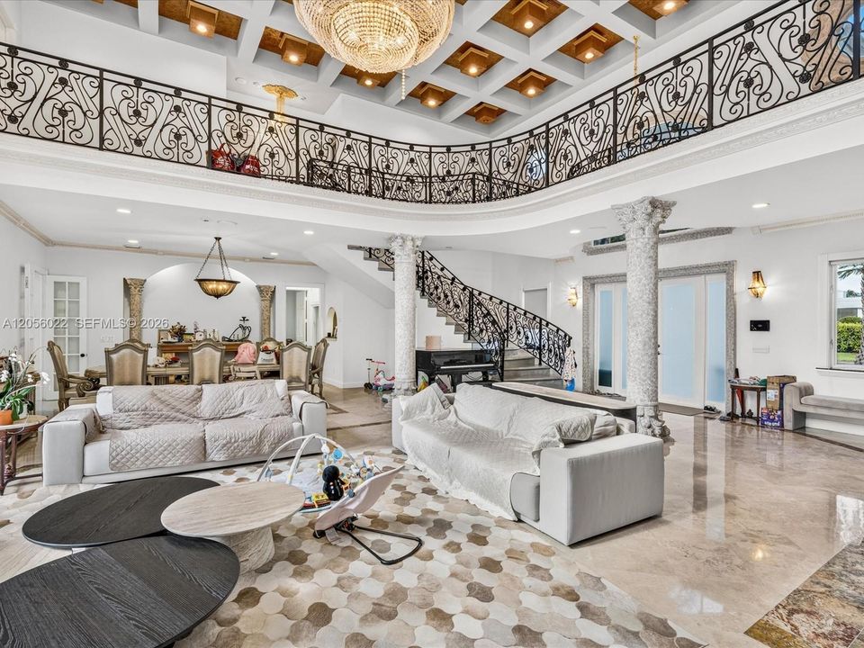 En Renta: $29,500 (7 camas, 7 baños, 6475 Pies cuadrados)