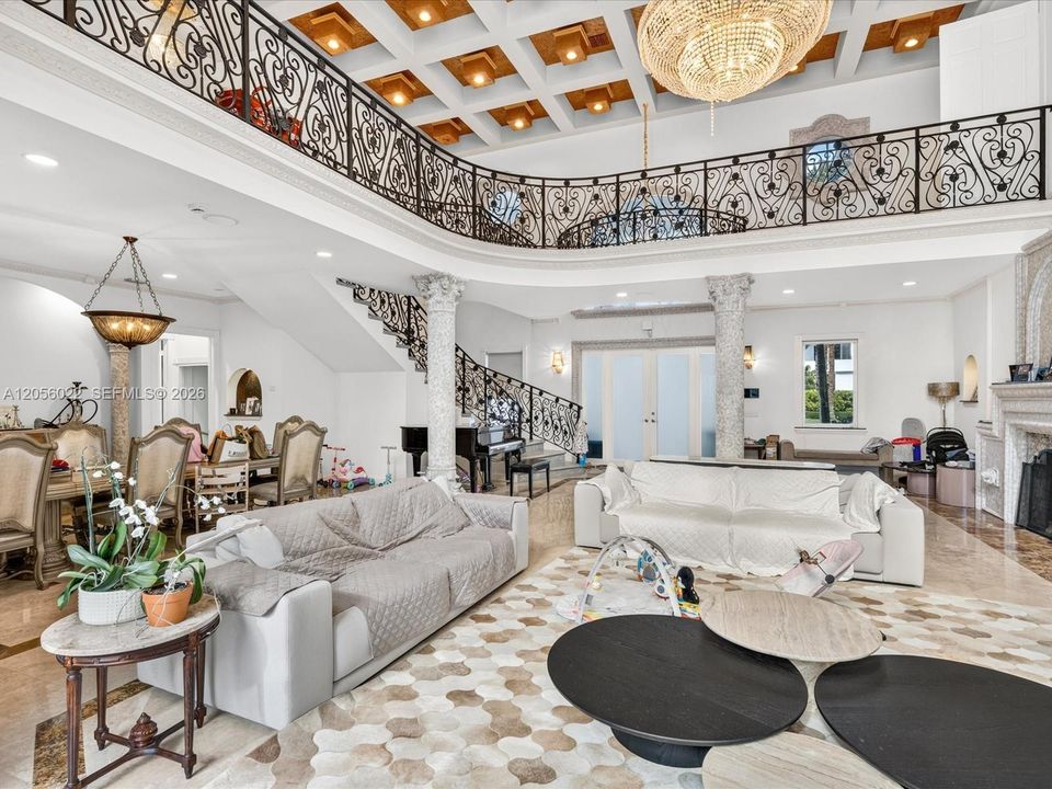 En Renta: $29,500 (7 camas, 7 baños, 6475 Pies cuadrados)