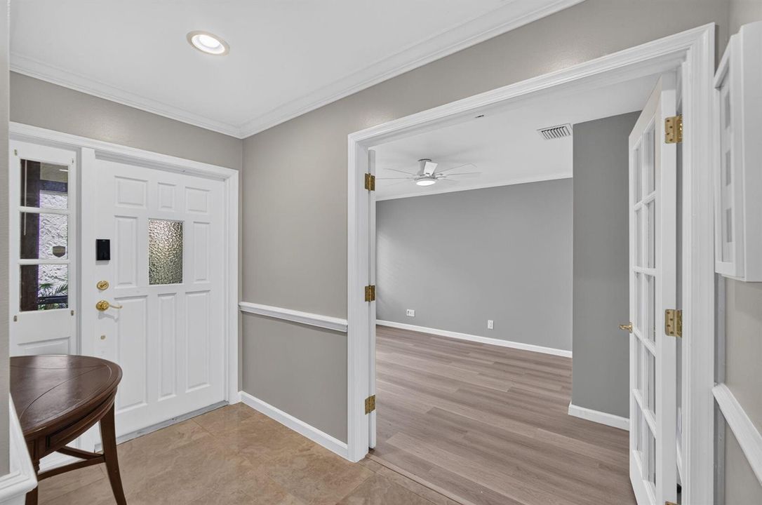 FOYER