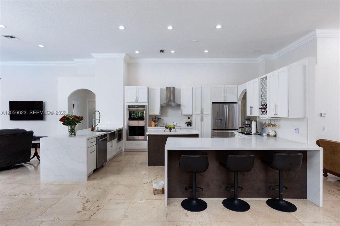 Activo con contrato: $1,320,000 (5 camas, 4 baños, 3060 Pies cuadrados)