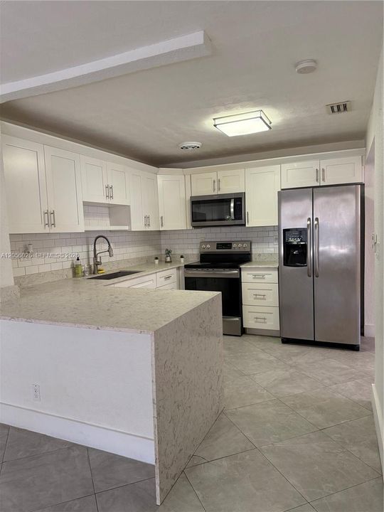 En Venta: $389,900 (3 camas, 1 baños, 1403 Pies cuadrados)