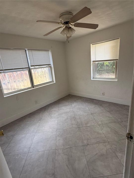 En Venta: $389,900 (3 camas, 1 baños, 1403 Pies cuadrados)