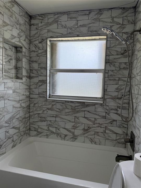 En Venta: $389,900 (3 camas, 1 baños, 1403 Pies cuadrados)